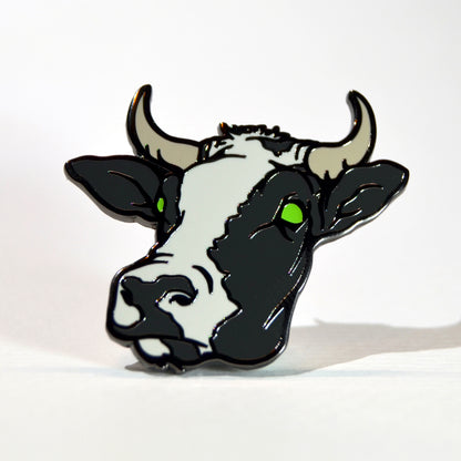Green-Eyed Alien Cow Pin – Hard Enamel