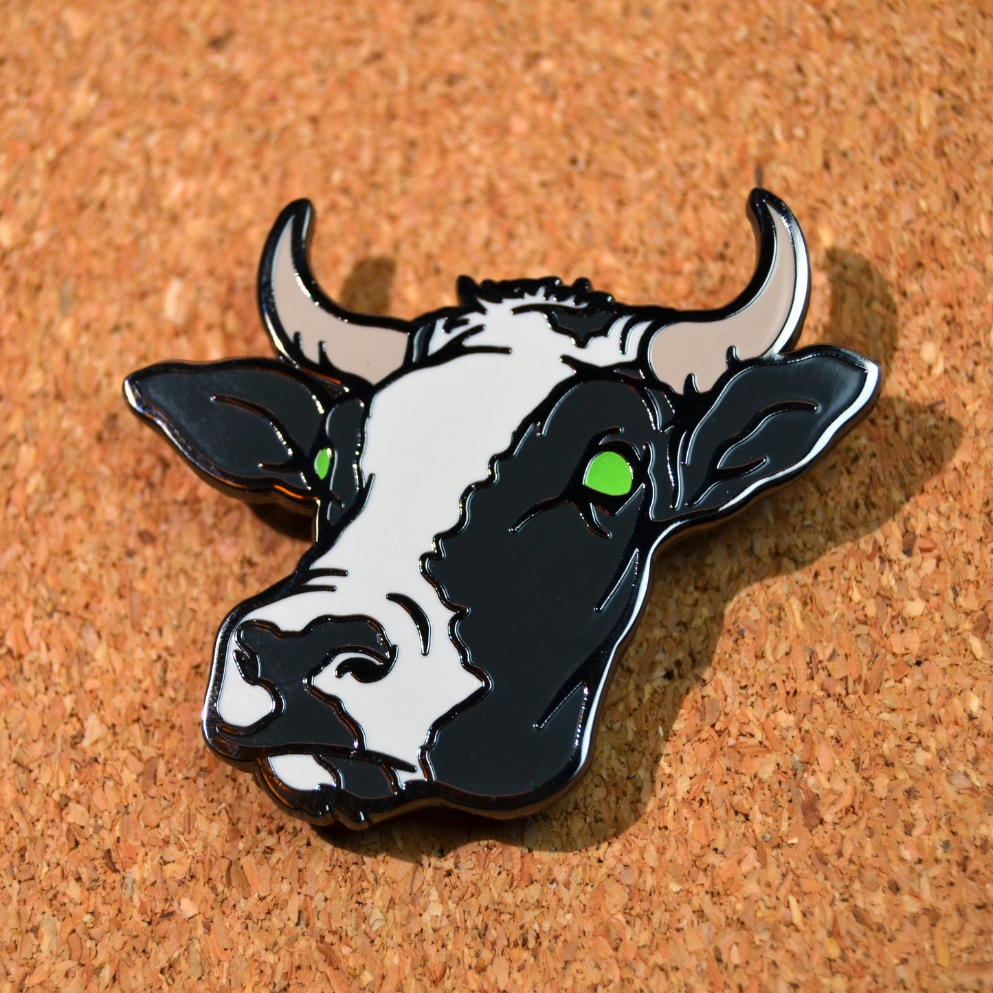 Green-Eyed Alien Cow Pin – Hard Enamel