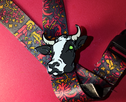 Green-Eyed Alien Cow Pin – Hard Enamel